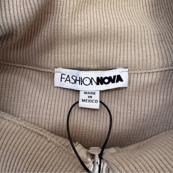 Fashion Nova NWT 3X women’s tan beige Cream Bodysuit short sleeves - Picture 3 of 9